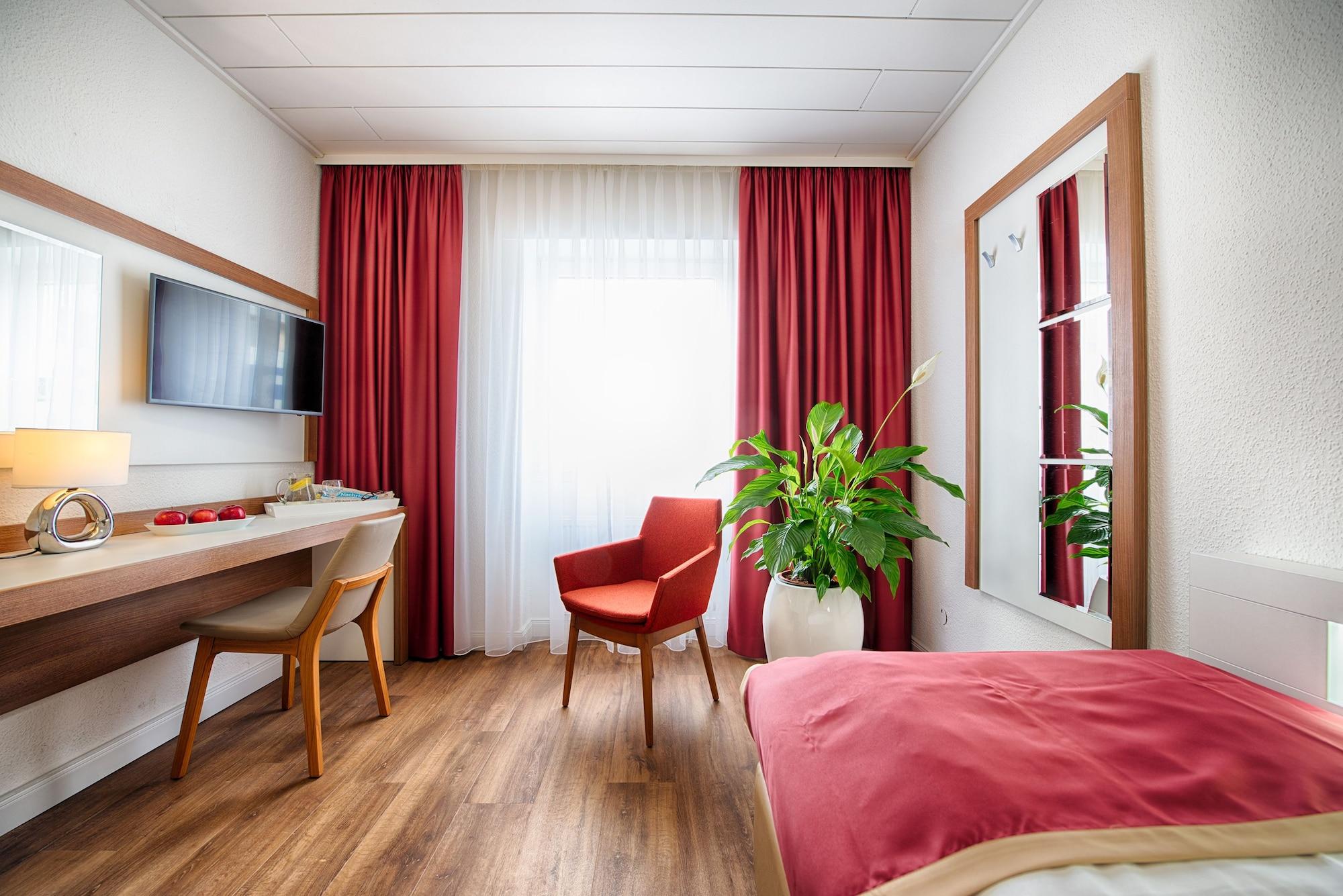 Senator Hotel 3*