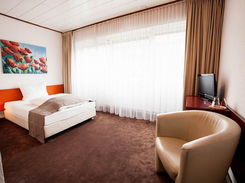Hotel Senator 3*